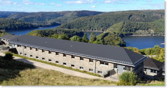 Das Naturschutz-Bildungshaus im Nationalpark Eifel. Foto: Wolfgang Steiger